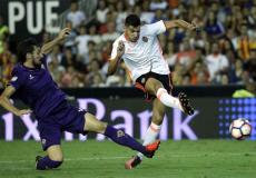 موهبة فالنسيا المهاجم الشاب رافا مير