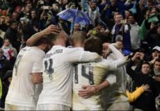لاعبو ريال مدريد يحتفلون بأحد الأهداف