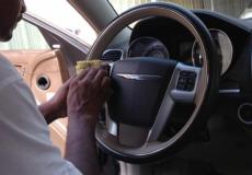 تنظيف السيارة