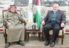 رئيس المكتب السياسي لحركة حماس إسماعيل هنية يلتقي السفير القطري محمد العمادي