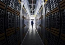 شركات أميركية وأوروبية تحذر من عواقب "وخيمة" إذا فشلت محادثات إبرام معاهدة لنقل البيانات - أرشيفية