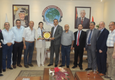 وفد من جهاز الاحصاء يزور مقر جمعية رجال الاعمال بغزة