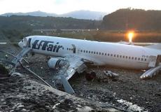 نجاة جميع ركاب طائرة روسية مشتعلة