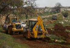الاحتلال يجرف أراضي واسعة في شمال الضفة الغربية