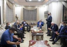 أثناء تقديم الرئيس الفلسطيني التعازي في مقتل خليل الشيخ - أرشيفية