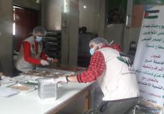 خلال توزيع الوجبات