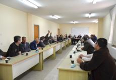 وكيل وزارة الاقتصاد الوطني يلتقي بالموظفين القدامى