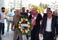 سلطات الاحتلال تفرج عن الأسير الشاعر تحرير البرغوثي