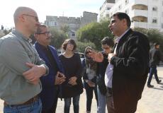 بلدية غزة تطلع وفد من الصليب الاحمر على مشاريع حيوية بغزة 