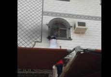 انقاذ الاطفال من الحريق