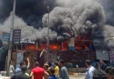 شاهد: حريق ضخم يلتهم سوقًا بمطنقة حلوان جنوب القاهرة