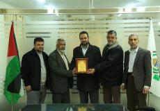 حماس تستقبل وفداً من لجان المقاومة 