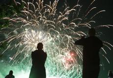 العاب نارية _ ارشيفية