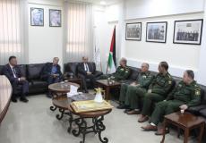  جانب من اجتماع غرفة الخليل تطلع قيادة المنطقة على الأوضاع الاقتصادية 