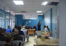 افتتاح دورة حول صناعة الفخار في مركز الإصلاح والتأهيل