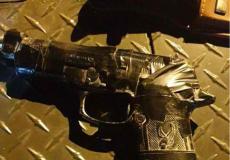 مسدس ضبطه الاحتلال