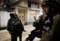 الاحتلال يداهم منزلا - أرشيف