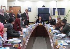 اجتماع محافظ سلطة النقد عزام الشوا