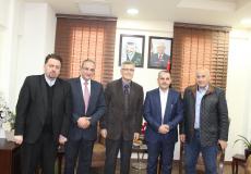 بحث مجلس ادارة غرفة تجارة وصناعة محافظة الخليل سبل التعاون المشترك مع سفير جمهورية سلوفينيا فويكو كوزما وذلك خلال الاجتماع الذي عقد معه في مقر الغرفة التجارية