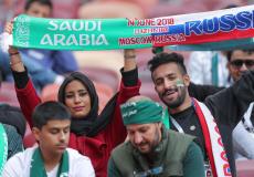 مشجعون خلال مباراة افتتاح كأس العالم بين روسيا والسعودية