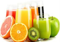 هذا ما تفعله في جسدك .. تحذير من عصائر الفواكه الطازجة