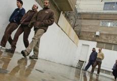 اسرى في سجون الاحتلال