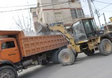 بلدية غزة تجمع وترحل 17 ألف طن من النفايات خلال الشهر الماضي