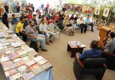 كُتاب غزة ينظمون معرضا للكتاب في بيت الصحافة