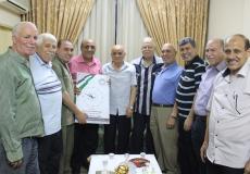 قدامى الرياضيين تكرم الرياضي معمر بسيسو