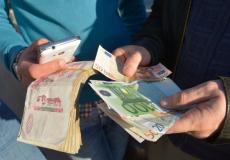 سعر اليورو بالدينار الجزائري في السوق السوداء اليوم 2019 - اليورو مقابل الدينار