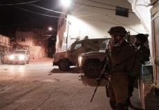 بريجية : الاحتلال يخطر 4 منازل ومسجدين بالهدم في الضفة