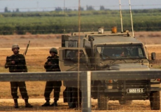 جنود اسرائيليون على حدود غزة