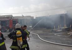 اندلاع حريق في مخزن لقطع الغيار في قرية زيمر