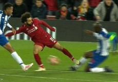 محمد صلاح خلال مباراة فريقه مع بورتو