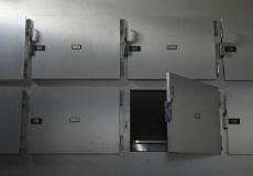 بريطاني يعود للحياة أثناء نقله للمشرحة