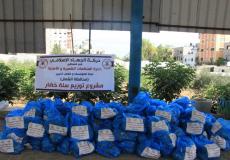 "العمل الخيري" للجهاد " يوزع طرودا غذائية على الأسر المستورة شمال غزة