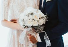 عروس وعريس -توضيحية-