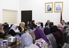 ورشة عمل بعنوان "الجرائم الالكترونية والاستخدام الآمن للانترنت"