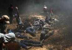 شُبان فلسطينيون مشاركون في مسيرة العودة الكبرى