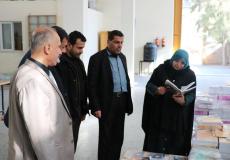 تسليم الكتب المدرسية للفصل الدراسي الثاني بمدارس الوسطى