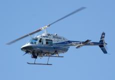 شاهد: انقلاب طائرة هليوكبتر بركابها في الهواء