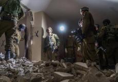 الاحتلال يسلم عائلة الشهيد محمد طارق قراراً بهدم منزلها