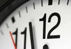 الحكومة تحدد موعد بدء العمل بالتوقيت الشتوي 