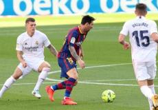 ريال مدريد يتغلب على برشلونة في كلاسيكو الأرض