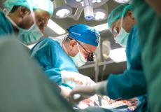 إجراء عمليات زراعة كلى في غزة