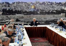 الرئيس الفلسطيني محمود عباس خلال اجتماع القيادة