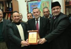 بلدية غزة تكرم مدير دائرة الصرف الصحي لبلوغه سن التقاعد