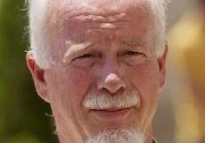 أوري ديفس -توضيحية-