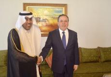 رئيس البرلمان العربي يجتمع مع وزير الشؤون الخارجية التونسي بمقر الجامعة العربية في القاهرة