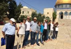 مئات المستوطنين يقتحمون المسجد الأقصى